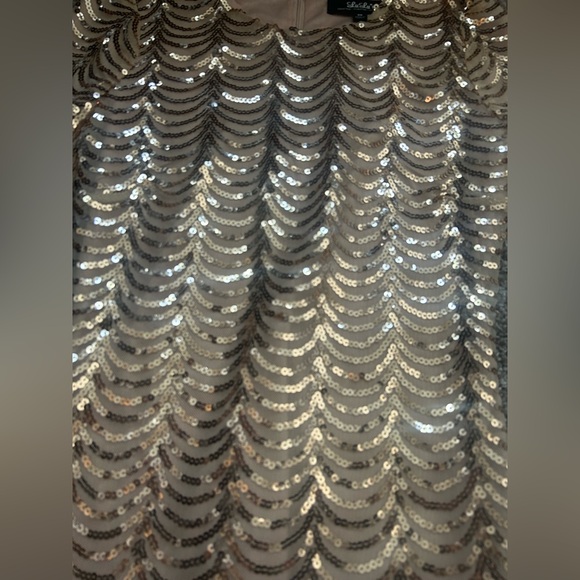 🥂Lulu’s Sequin Dress🎉 - Picture 5 of 9